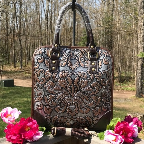 Handbags - 🔴 SEE NEW LISTING